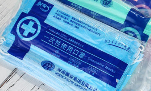 Maschere mediche, maschere chirurgiche mediche, N95, KN95 ... sciocche? Vieni a capire